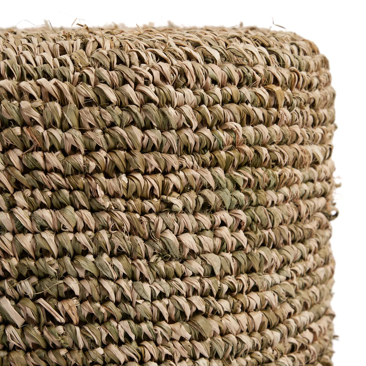 Banco Raffia Tressed